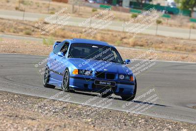 media/Oct-01-2022-Team Topak Racing (Sat) [[f860fb51be]]/2-Inter Low 2/session 1 turn 3/
